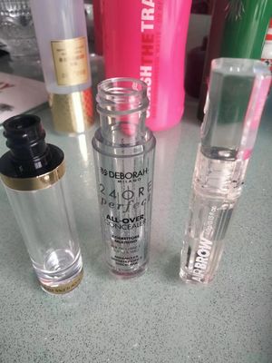 8 Estación de trabajo Máquina automática de estampado en caliente para la impresión de contenedores pequeños 45pcs/min