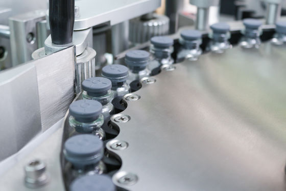 Máquina de etiquetado automática de la exactitud 0.5m m 750 botellas por minuto