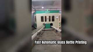 Máquina CNC totalmente automática para botellas de vidrio.